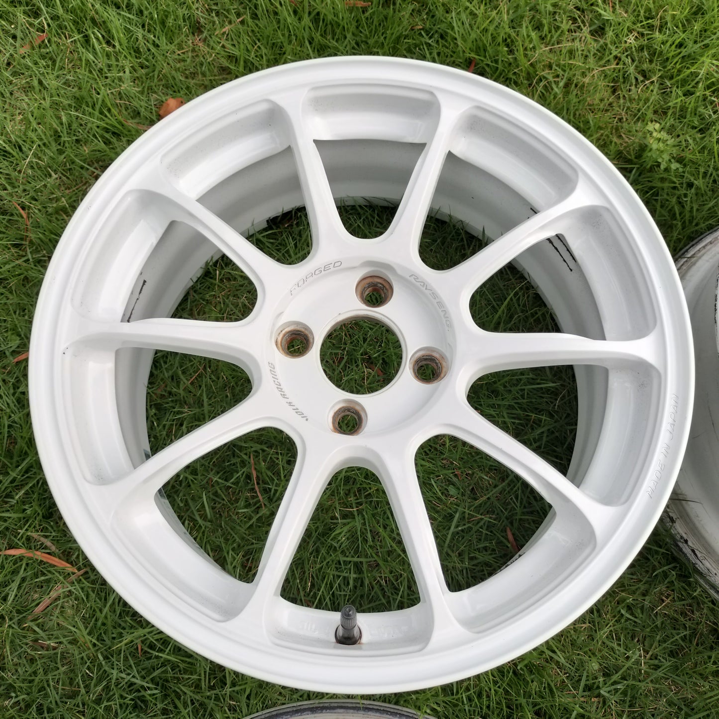 Rays Volk Racing ZE40 16x7+36 4x100