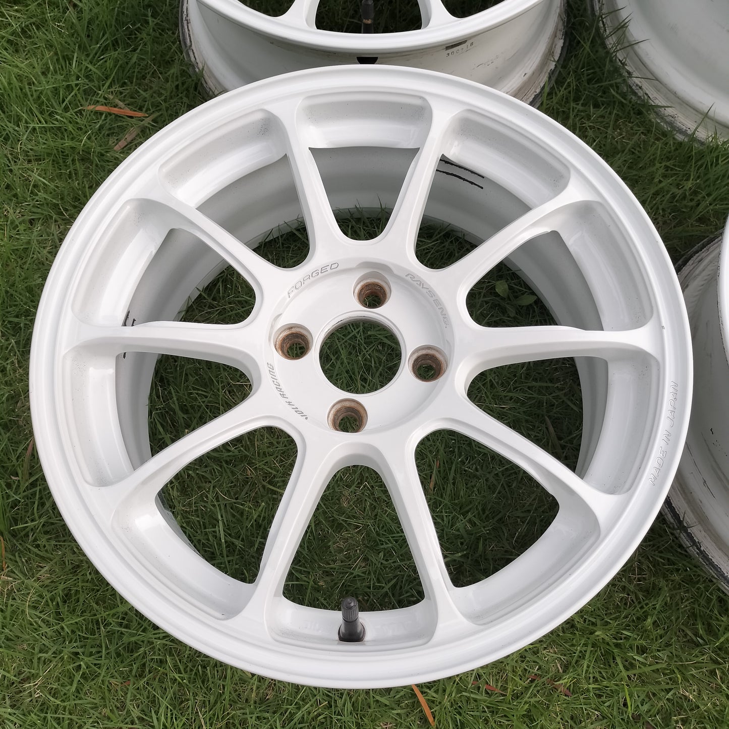 Rays Volk Racing ZE40 16x7+36 4x100