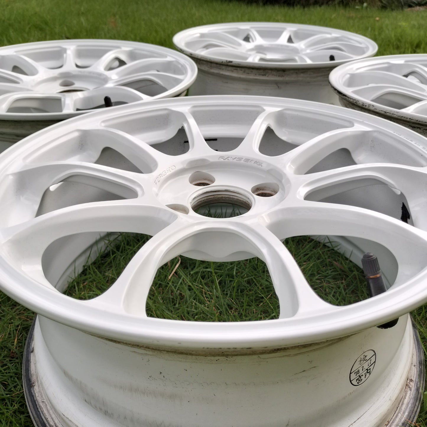 Rays Volk Racing ZE40 16x7+36 4x100