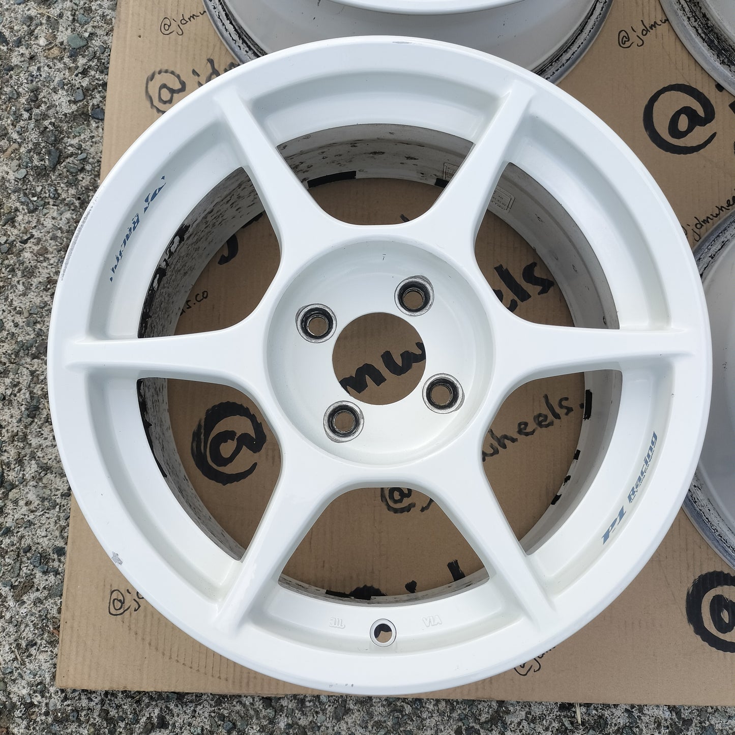Buddy Club P1 Racing 15x7+38 4x100