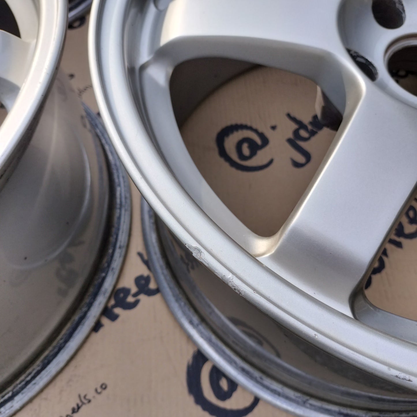 Rays Volk TE37 17x8.5+30 5x114.3