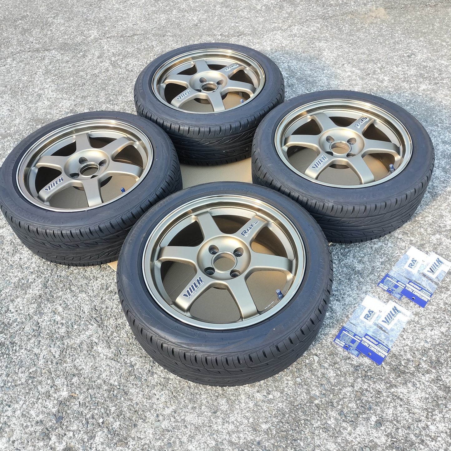 Rays Volk Racing TE37 16x7+33 4x100