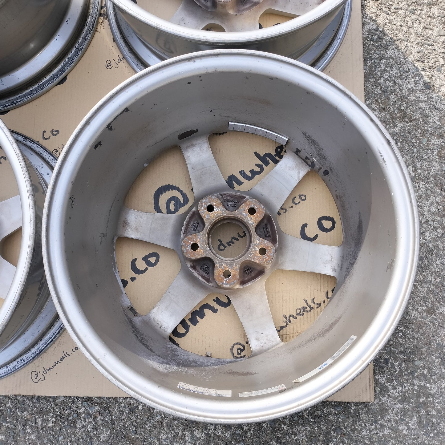 Rays Volk TE37 17x8.5+30 5x114.3