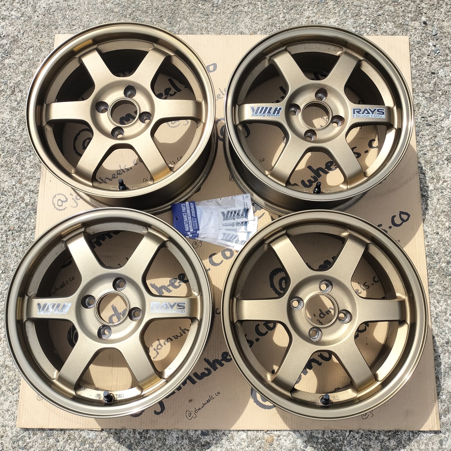 Rays Volk TE37 15x6.5+35 4x100