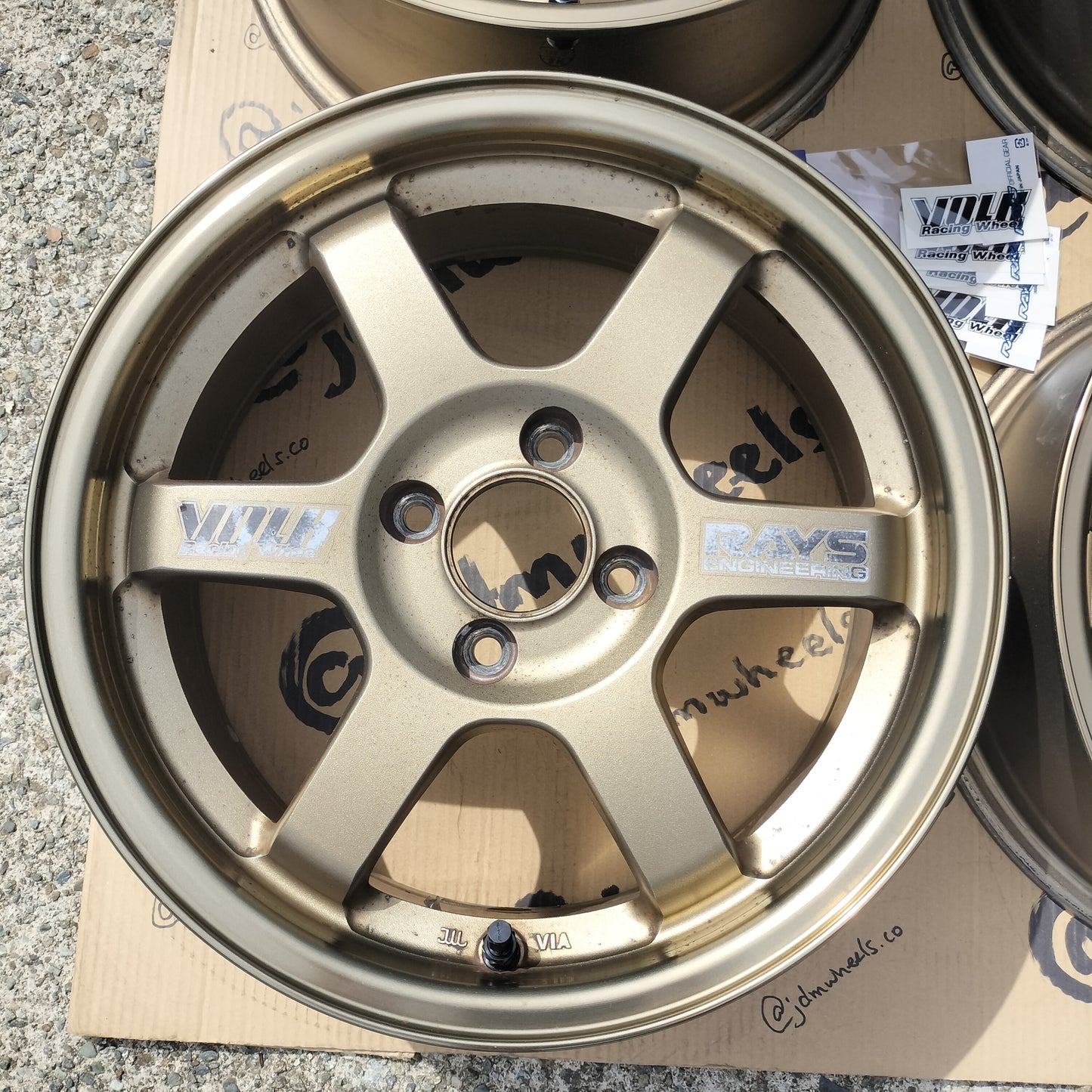 Rays Volk TE37 15x6.5+35 4x100