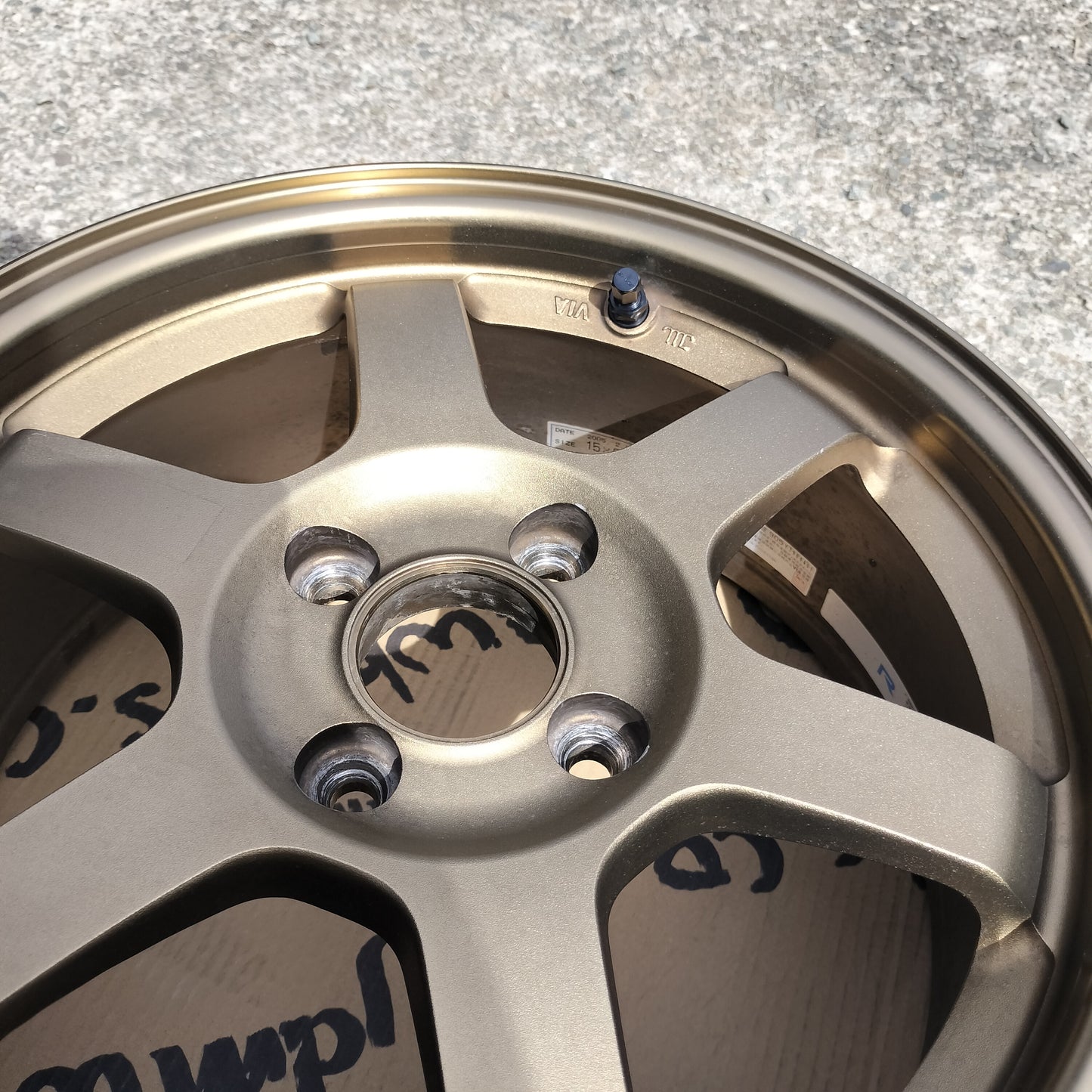 Rays Volk TE37 15x6.5+35 4x100