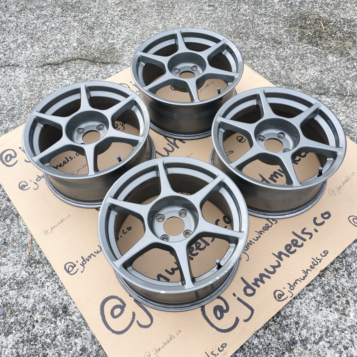 Buddy Club P1 Racing 16x7+20 4x100