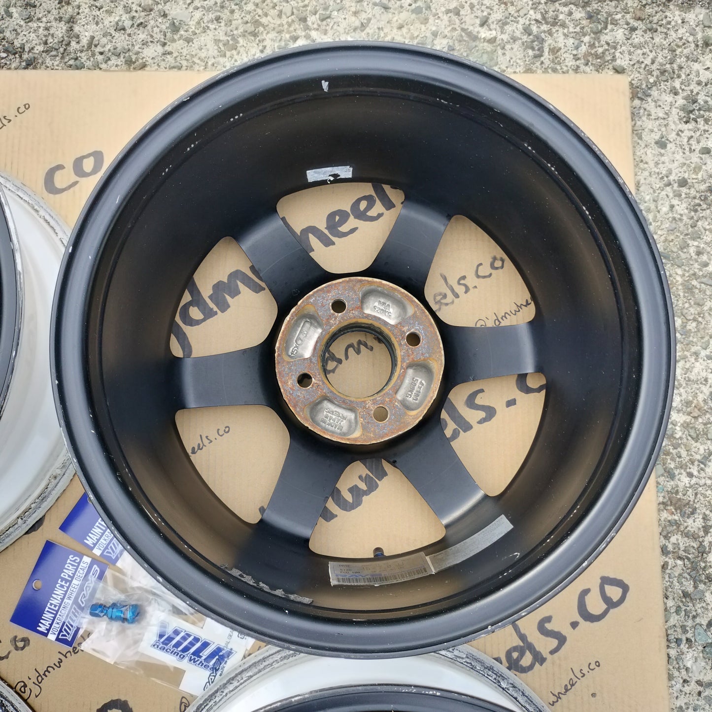 Rays Volk TE37 15x7+35 4x100