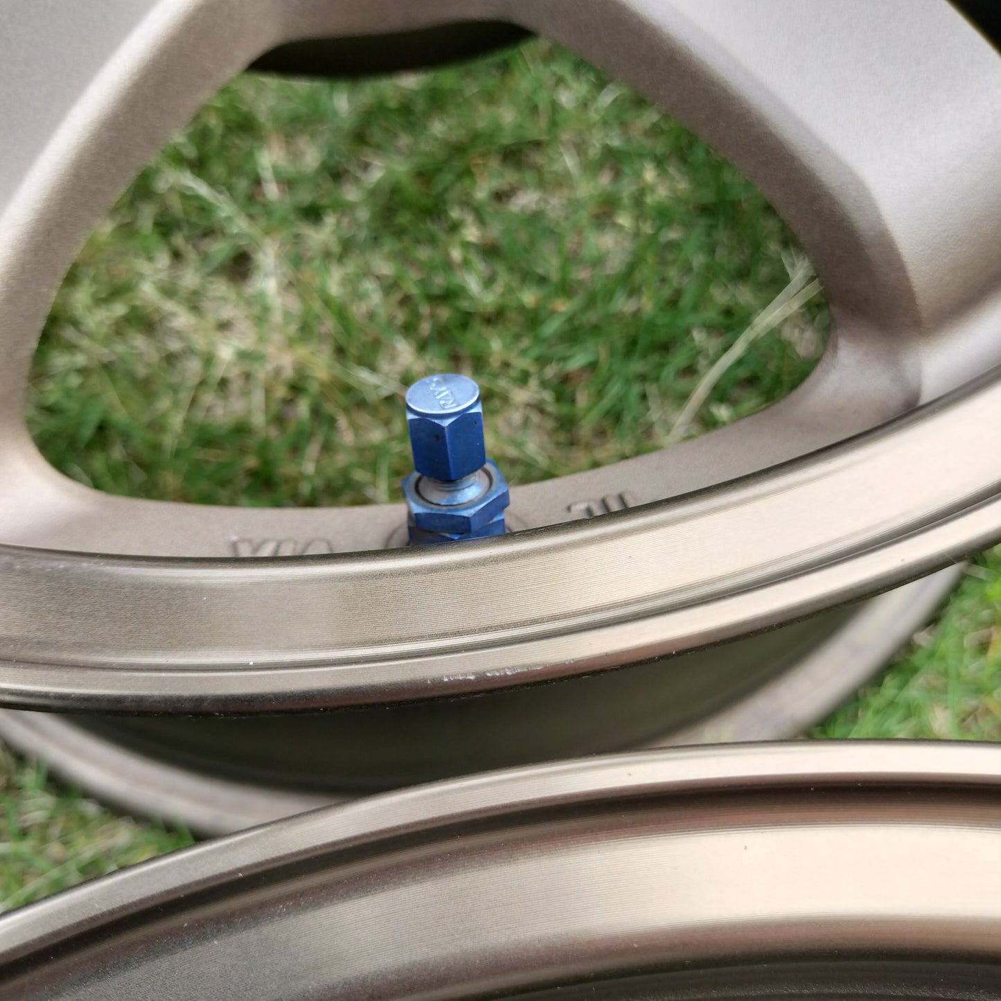 Rays Volk Racing TE37 16x7+42 4x114.3