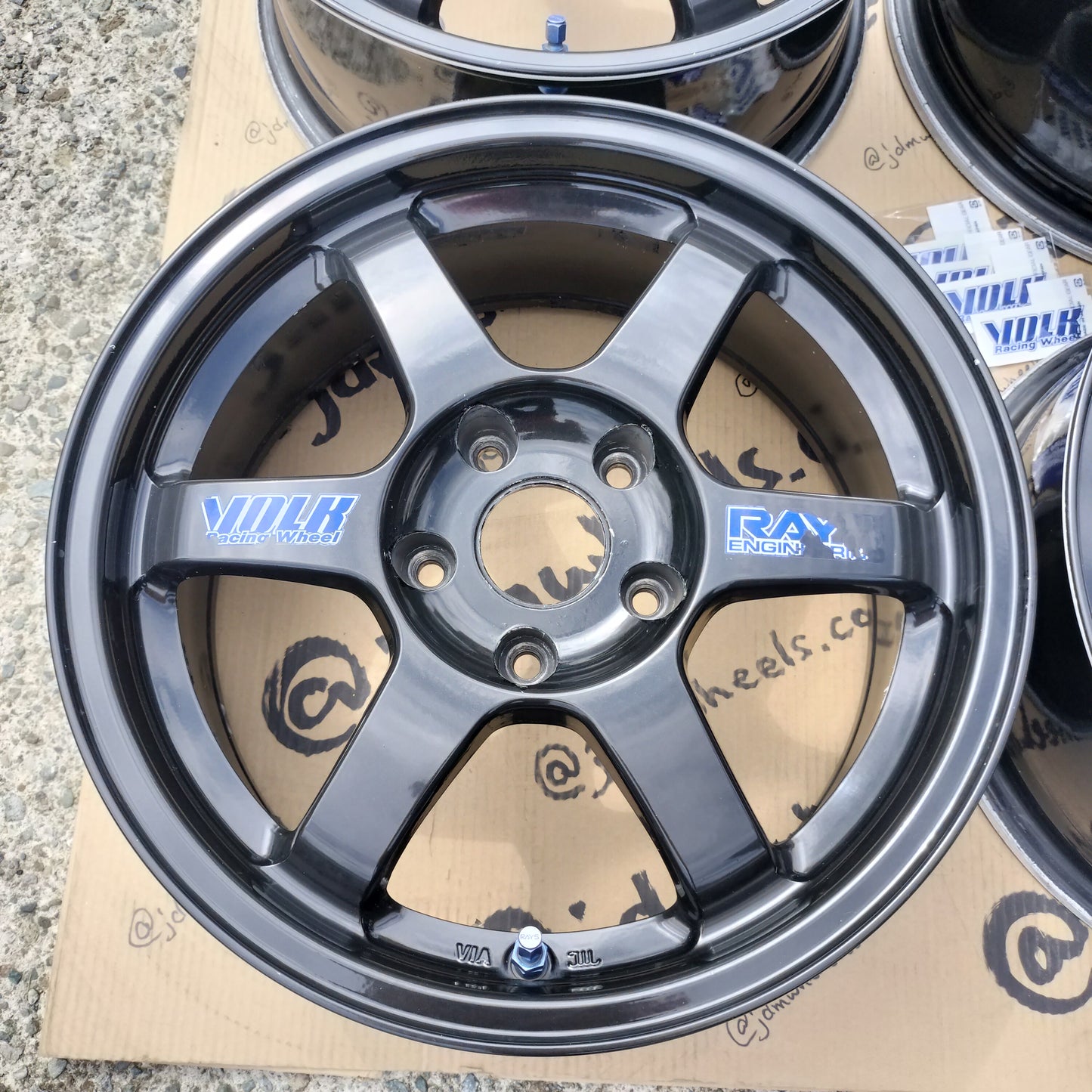 Rays Volk Racing TE37 16x7+33 5x114.3