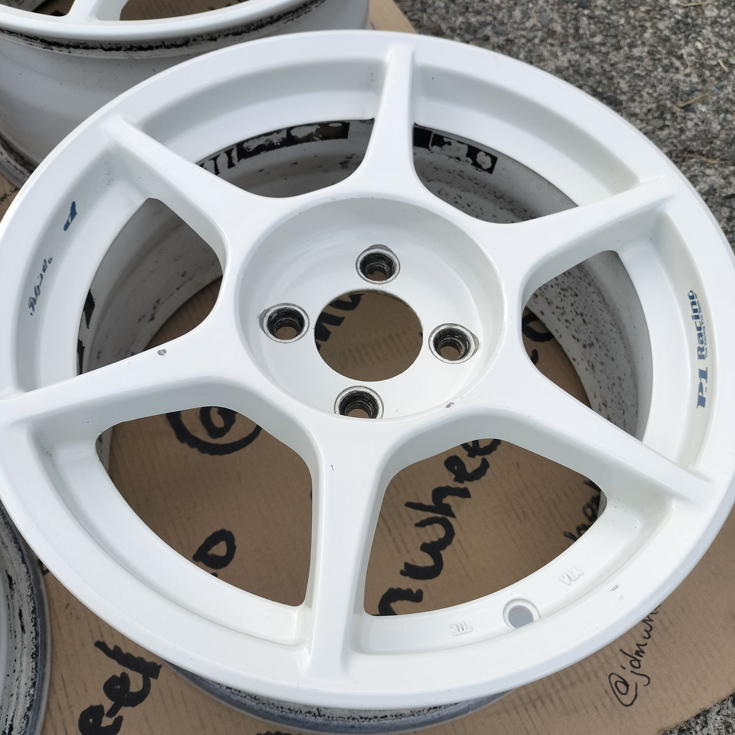 Buddy Club P1 Racing 15x7+38 4x100