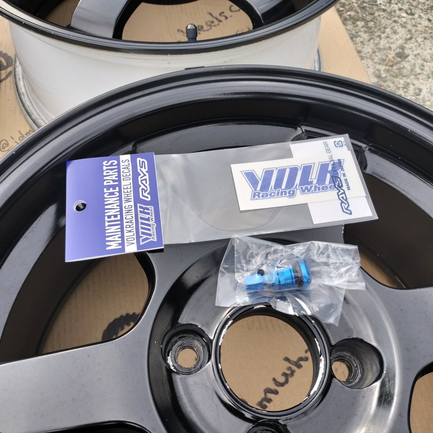 Rays Volk TE37 15x7+35 4x100
