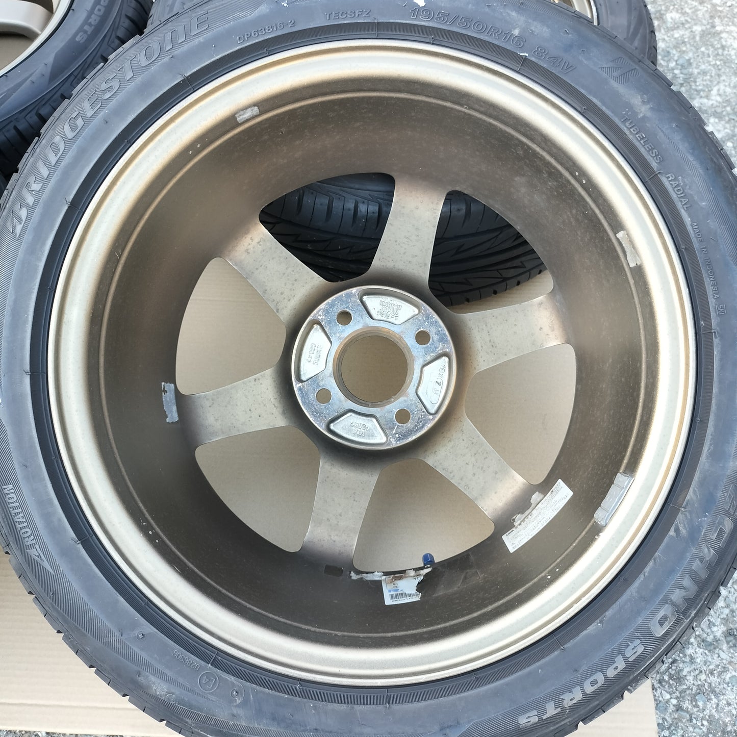 Rays Volk Racing TE37 16x7+33 4x100