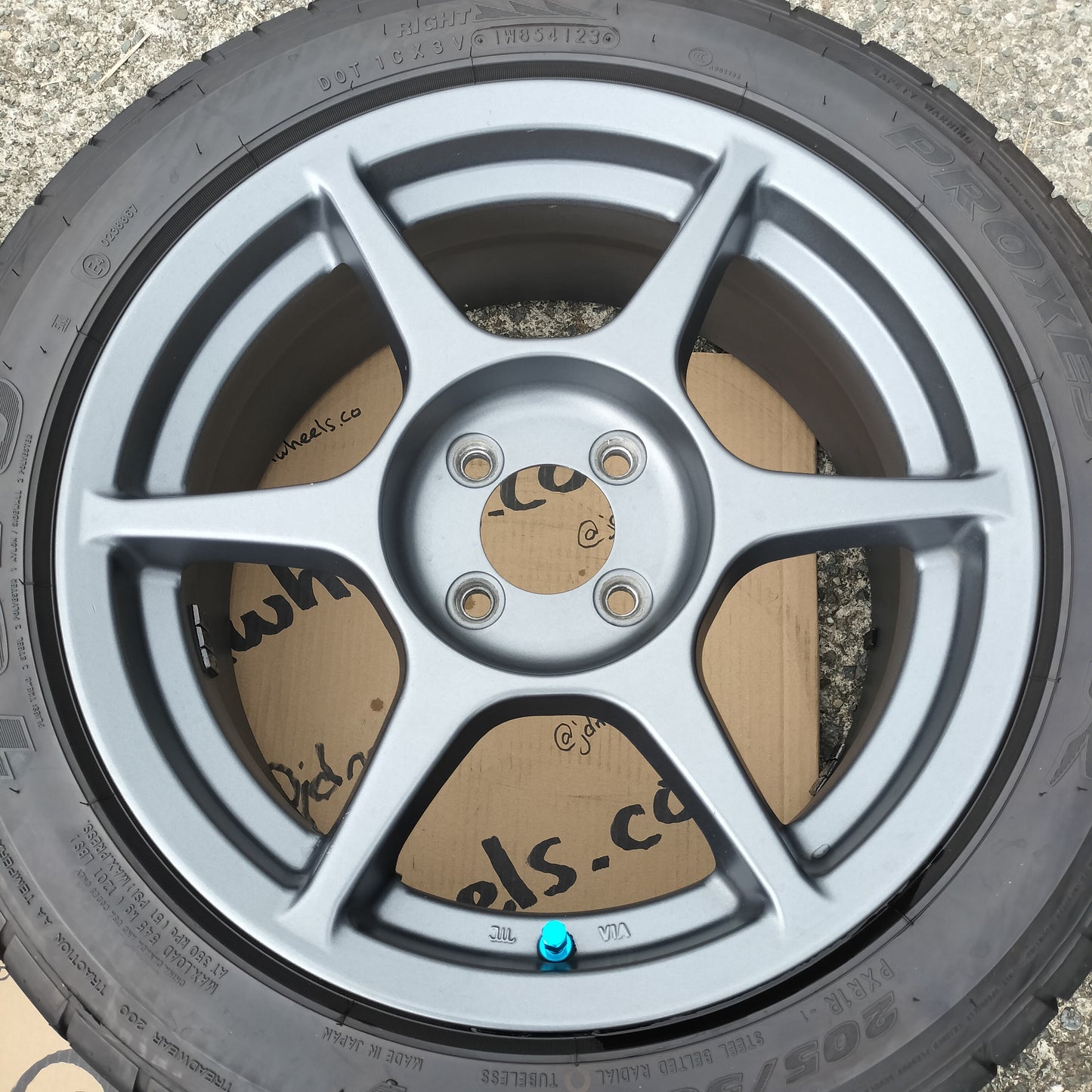 Buddy Club P1 Racing 16x7+43 4x100