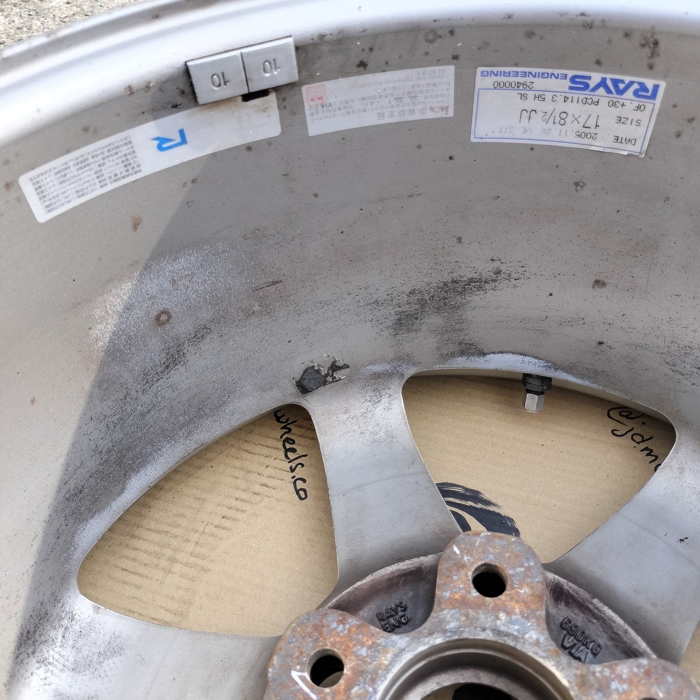 Rays Volk TE37 17x8.5+30 5x114.3