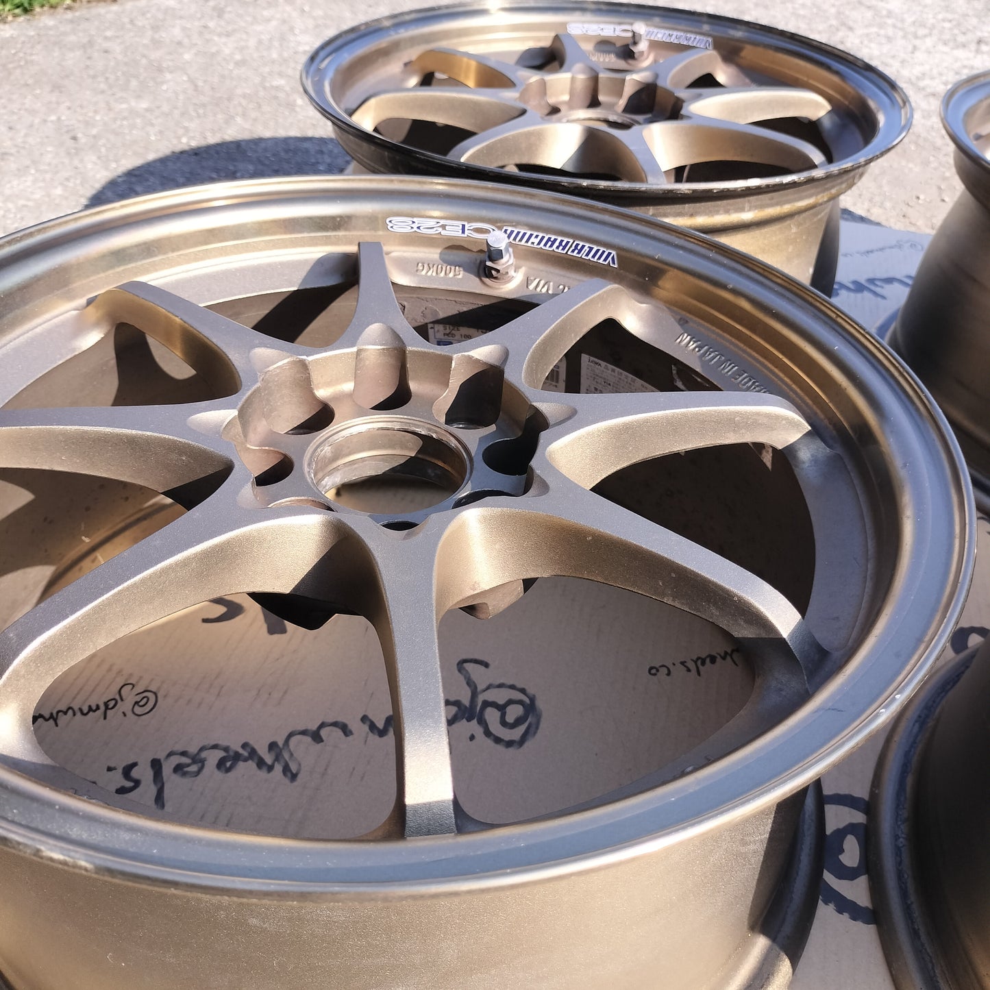 Rays Volk Racing CE28N 15x7+28 4x100
