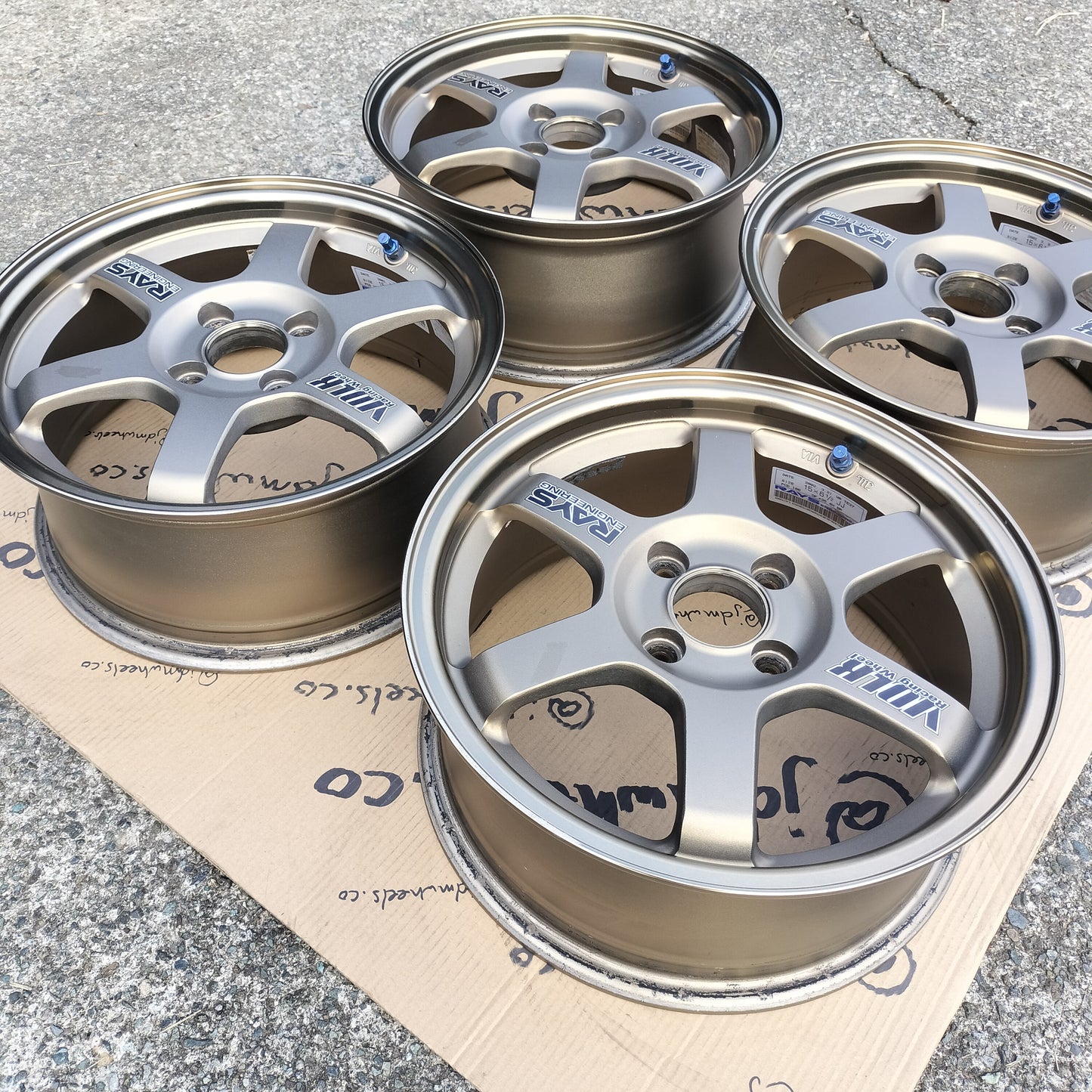 Rays Volk Racing TE37 15x6.5+35 4x100