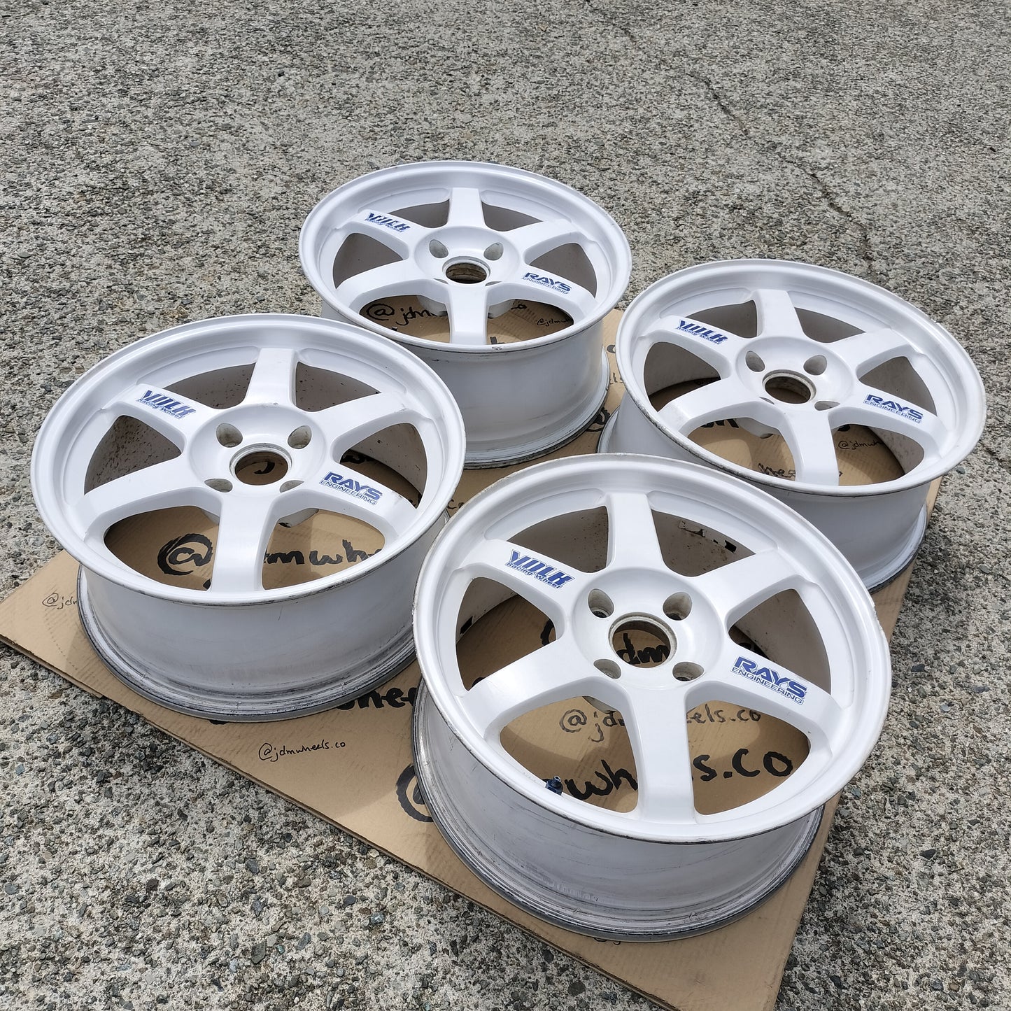 Rays Volk Racing TE37 17x7.5+30 4x114.3