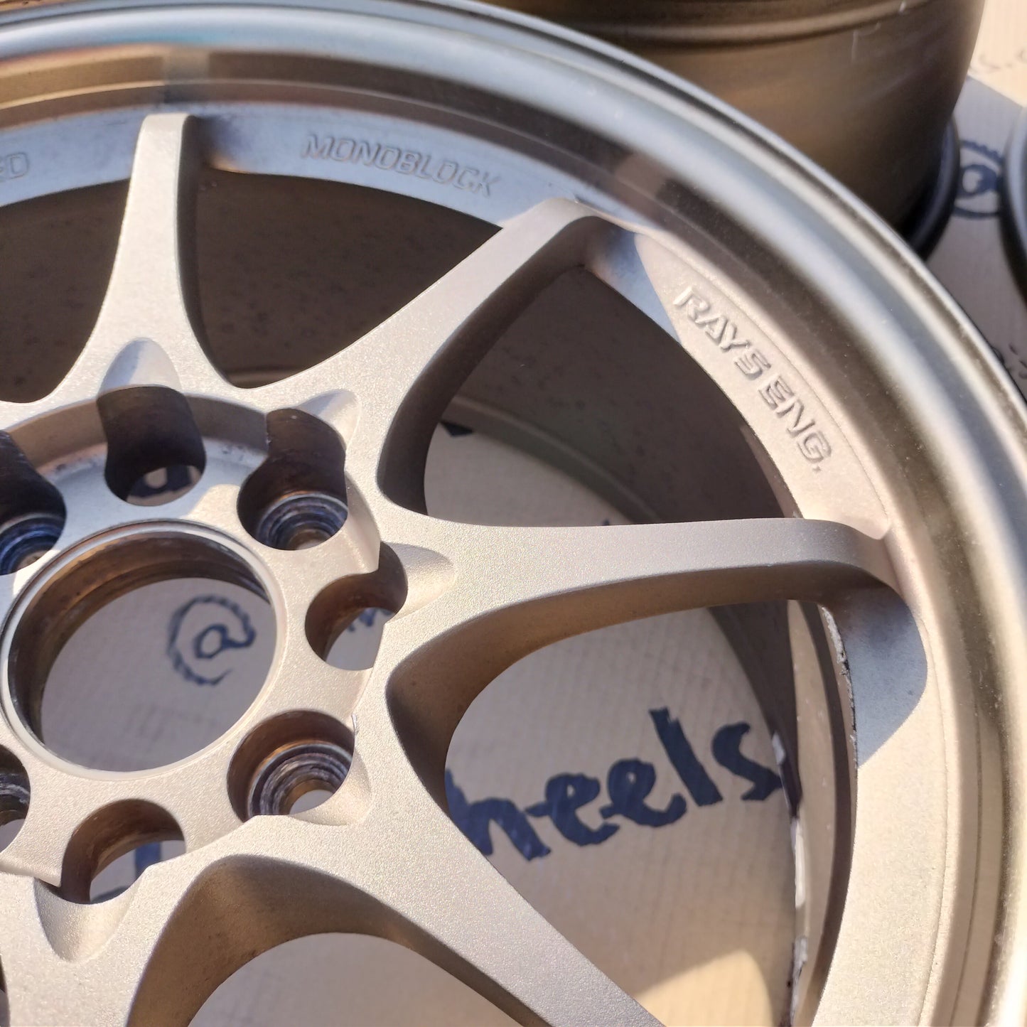 Rays Volk Racing CE28N 15x7+28 4x100