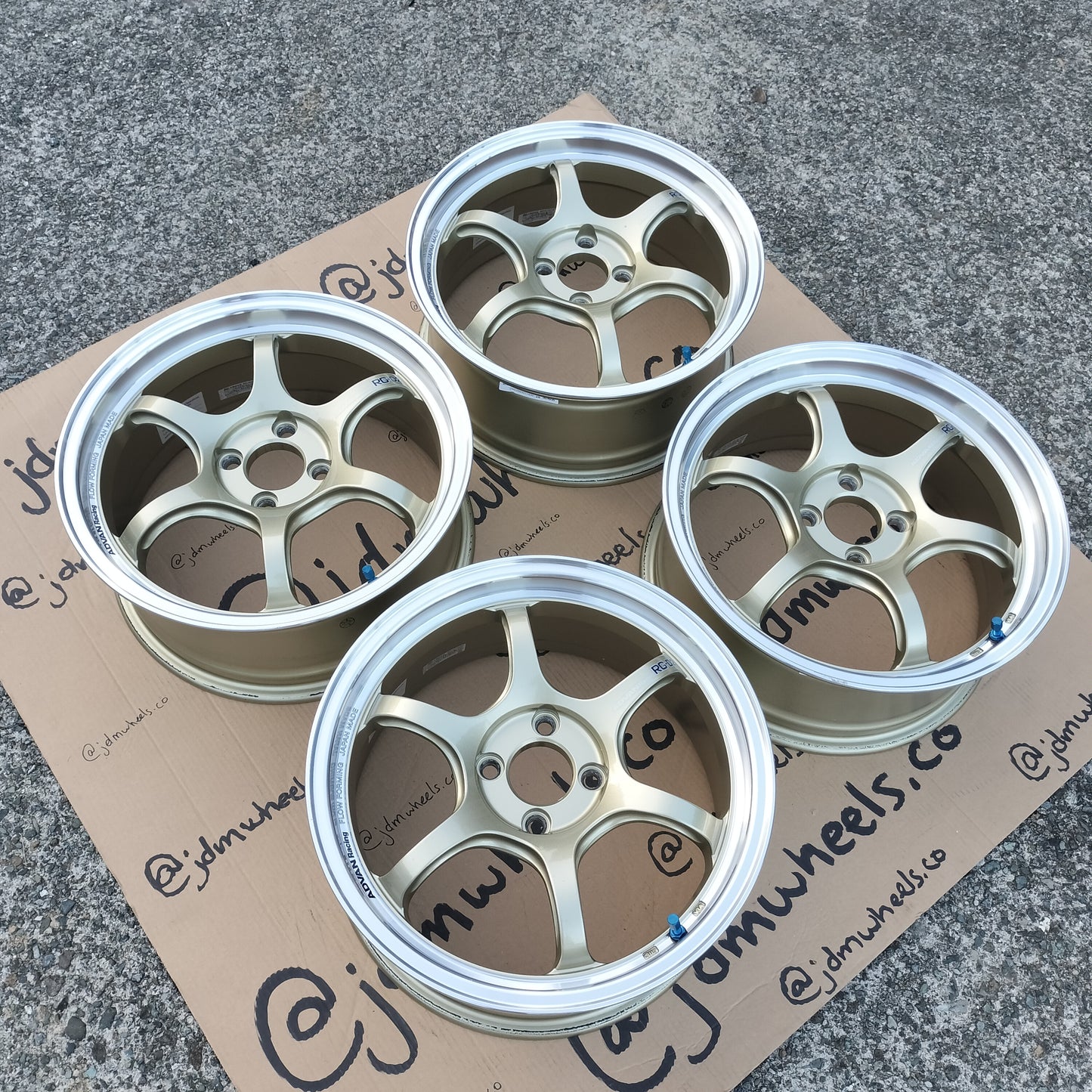Advan Racing RG-D2 16x7+42 4x100