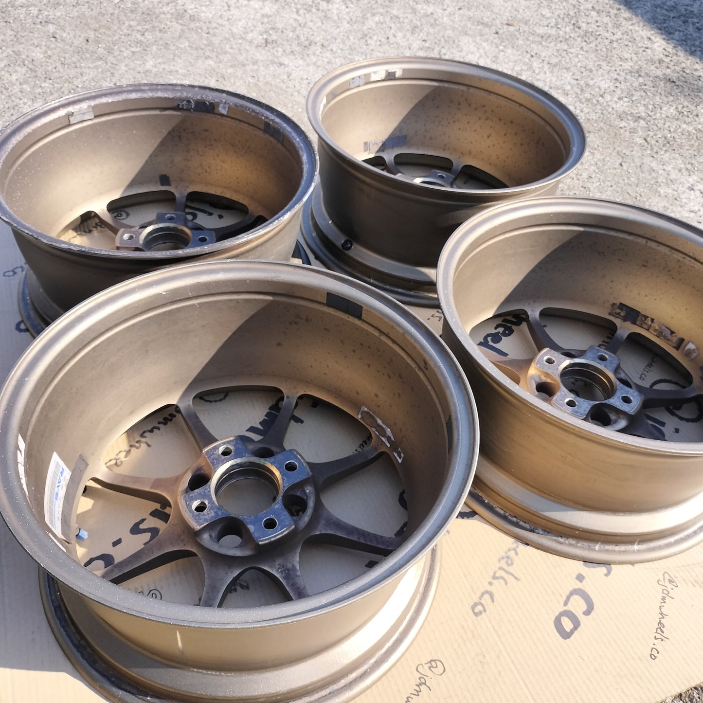 Rays Volk Racing CE28N 15x7+28 4x100