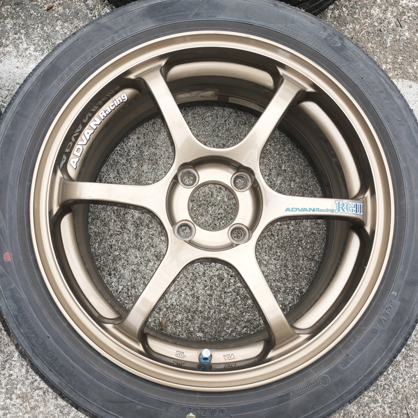 Advan RGII 16x7+41 4x100