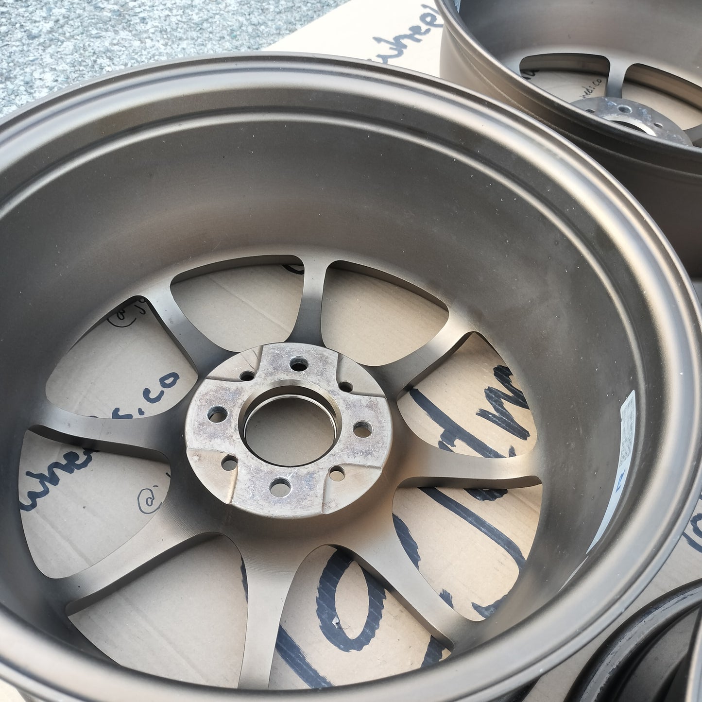 Rays Volk Racing CE28N 16x7+42 4x100