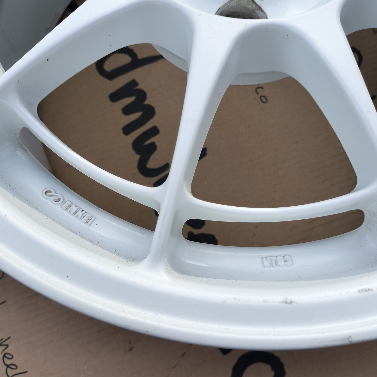 Enkei Racing NT03 15x7+41 4x100