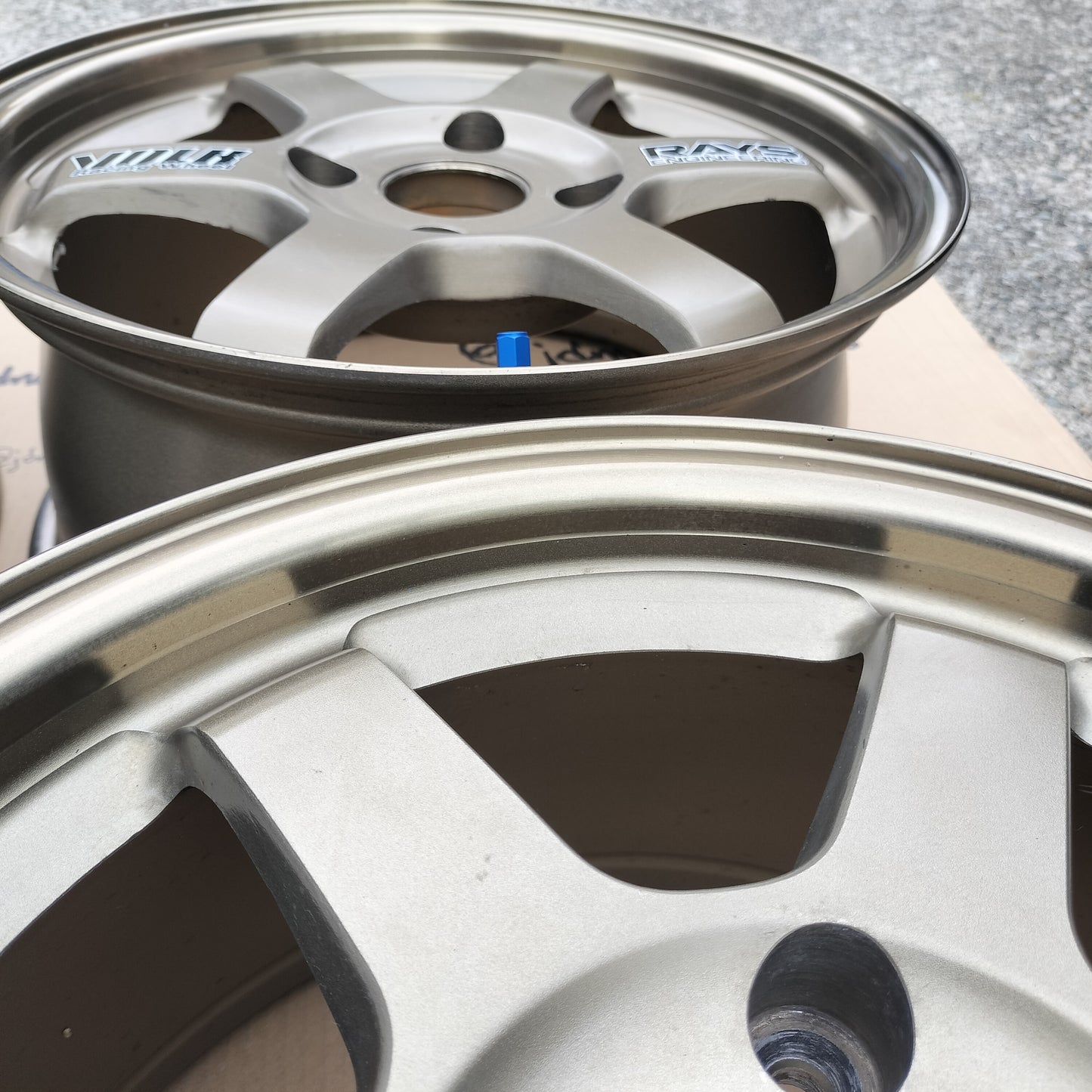 Rays Volk TE37 15x7+35 4x114.3