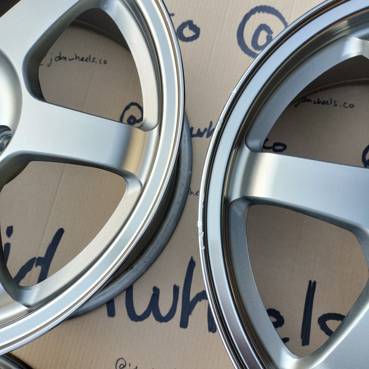 Rays Volk TE37 16x7+33 4x100