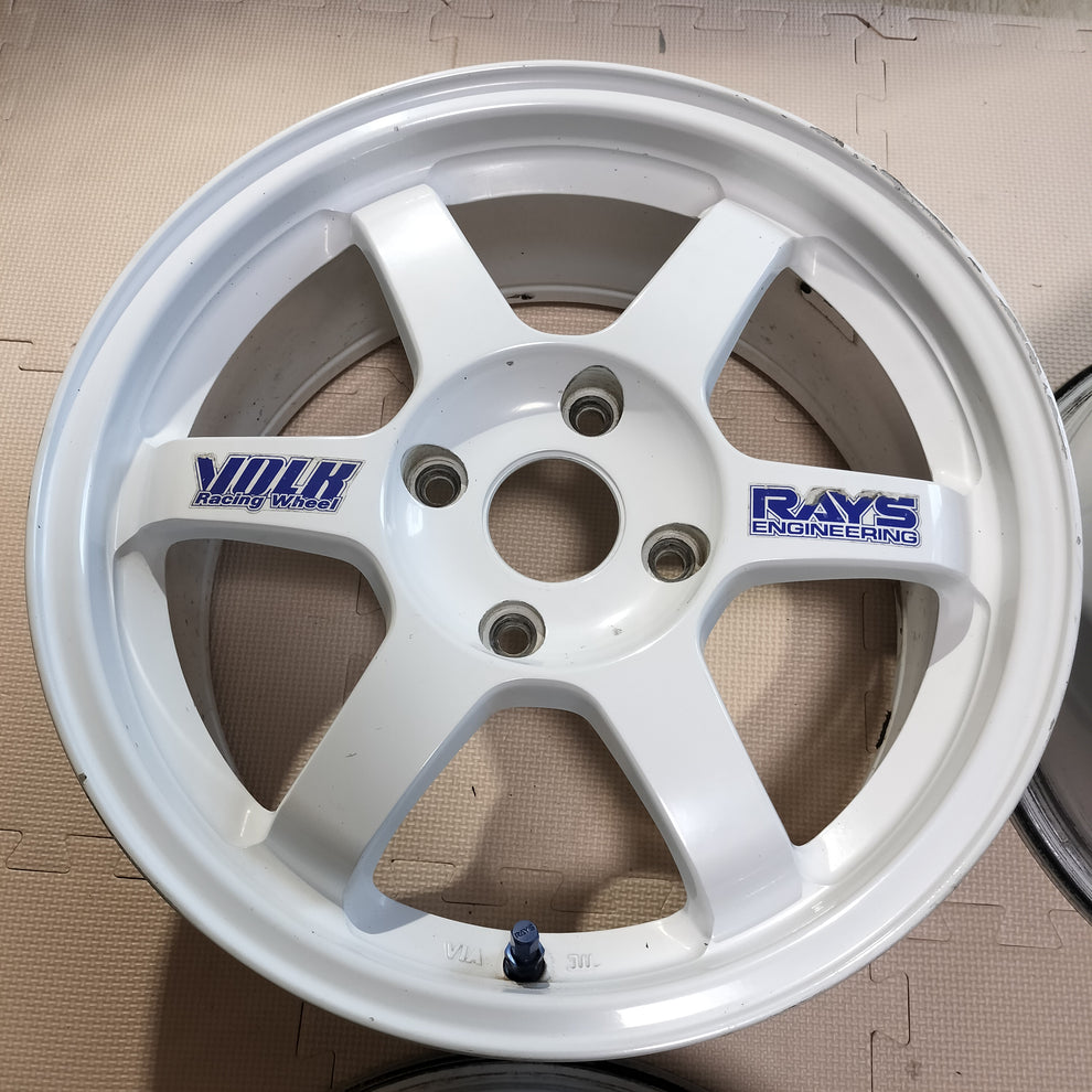 Rays Volk Racing TE37 16x7+42 4x114.3 – JDM Wheels Co