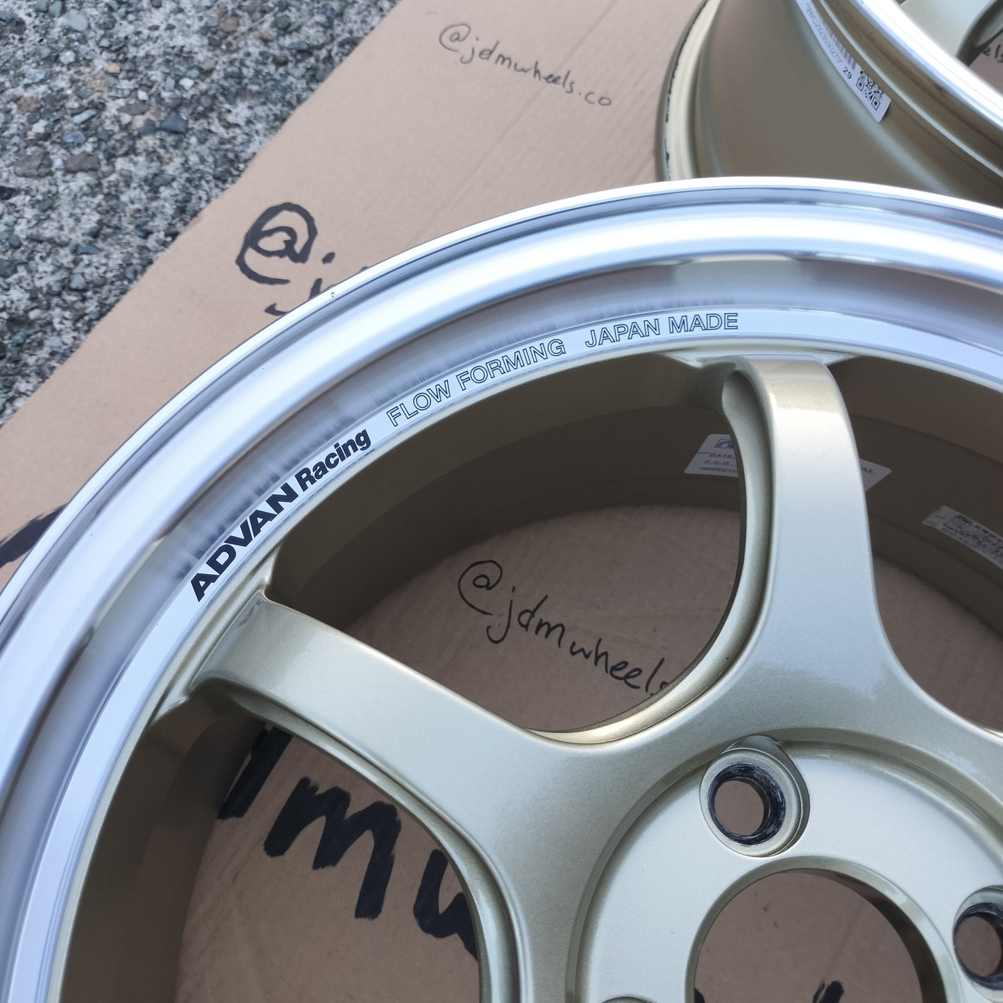 Advan Racing RG-D2 16x7+42 4x100