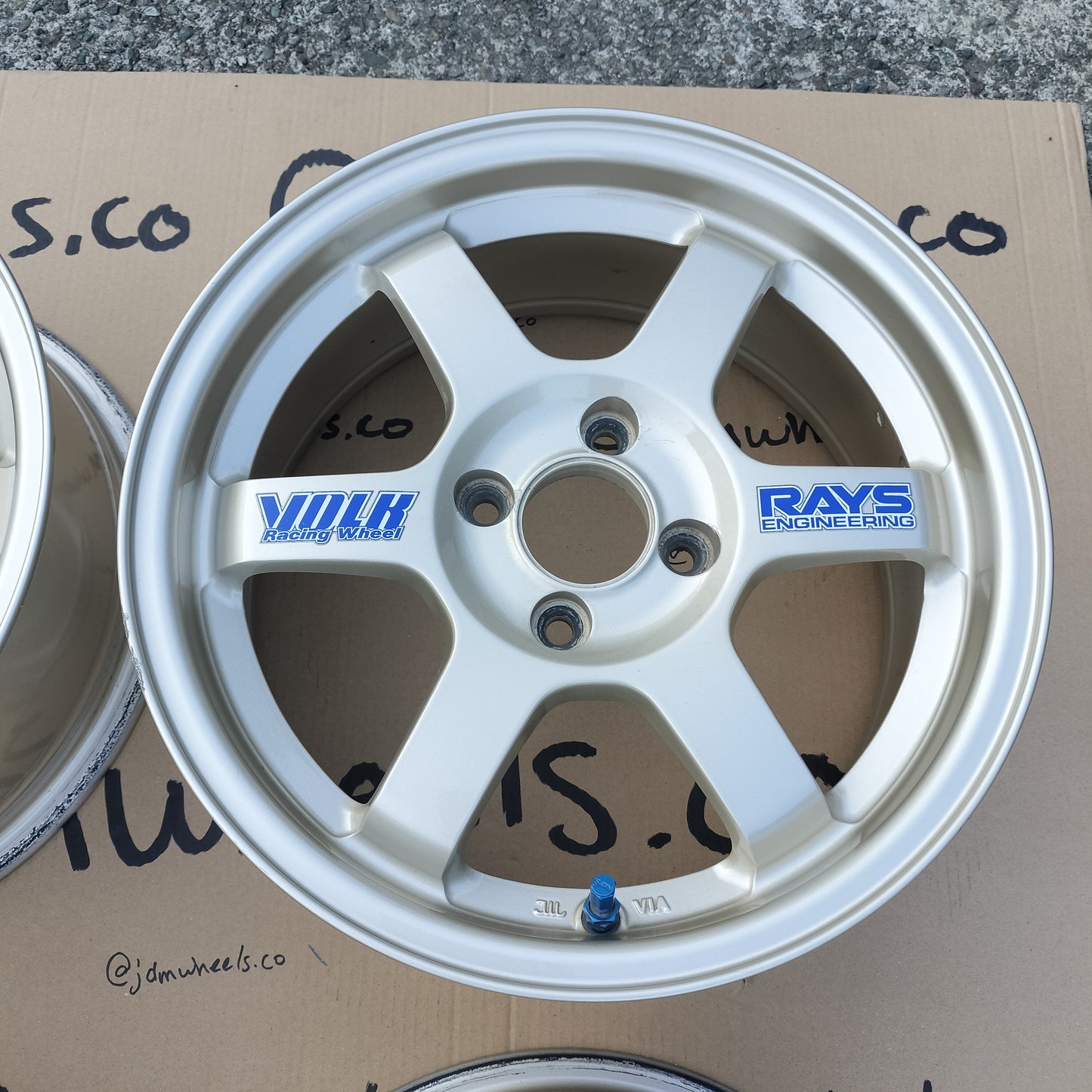 Rays Volk Racing TE37 15x6.5+35 4x100