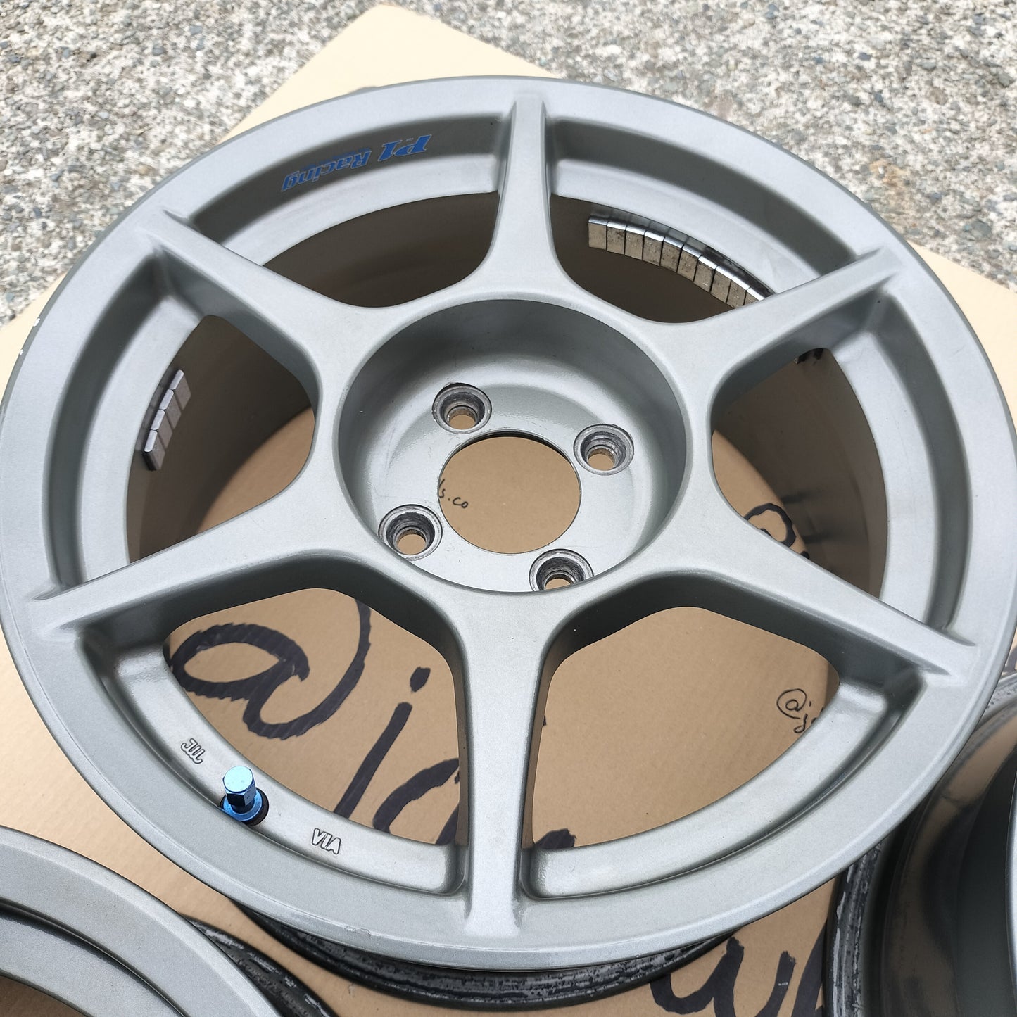 Buddy Club P1 Racing 15x7+27 4x100