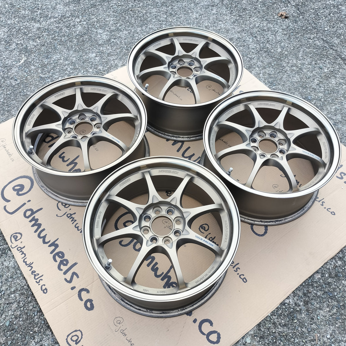 Rays Volk Racing CE28N 16x7+42 4x100
