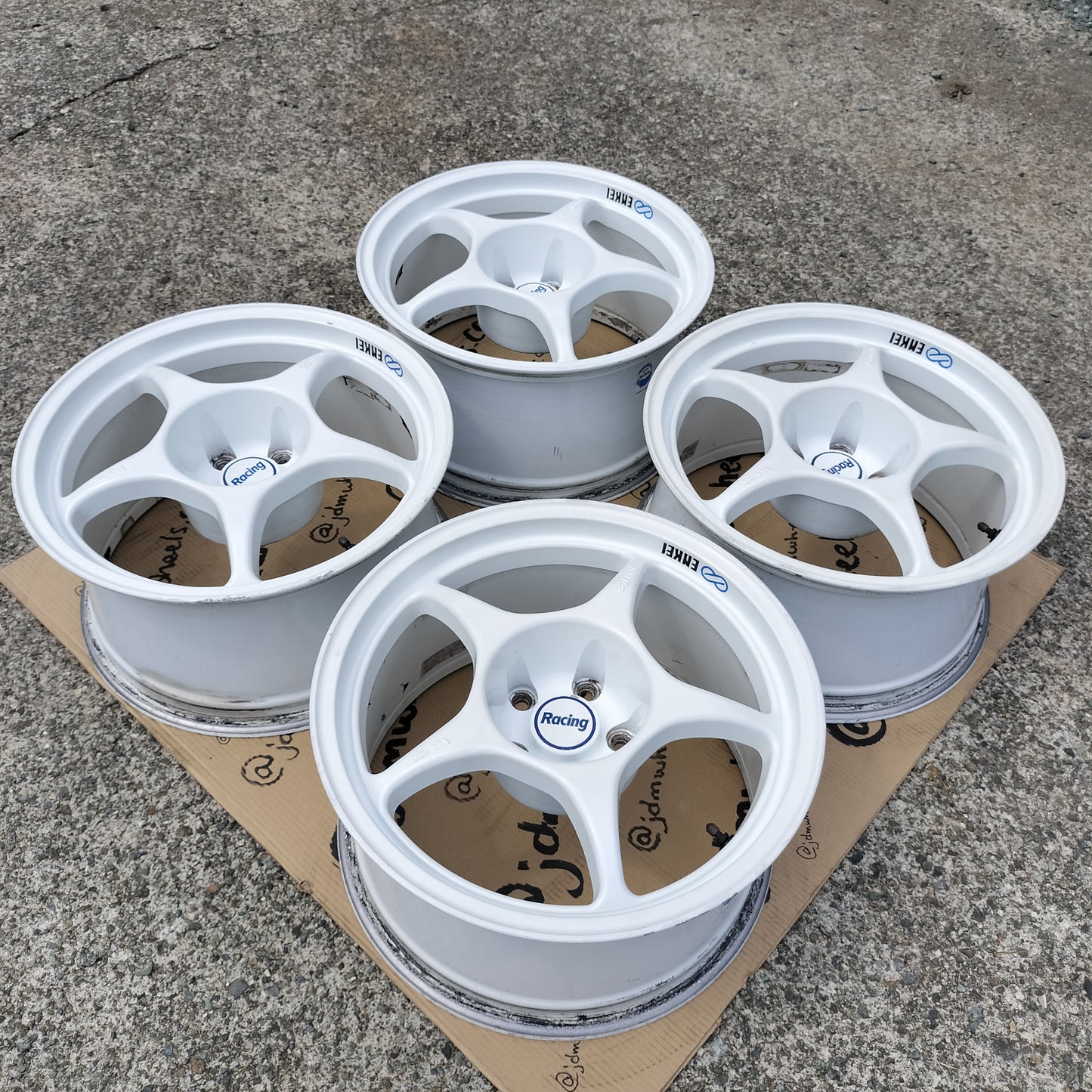 Enkei RP01 17x9+22 5x114.3