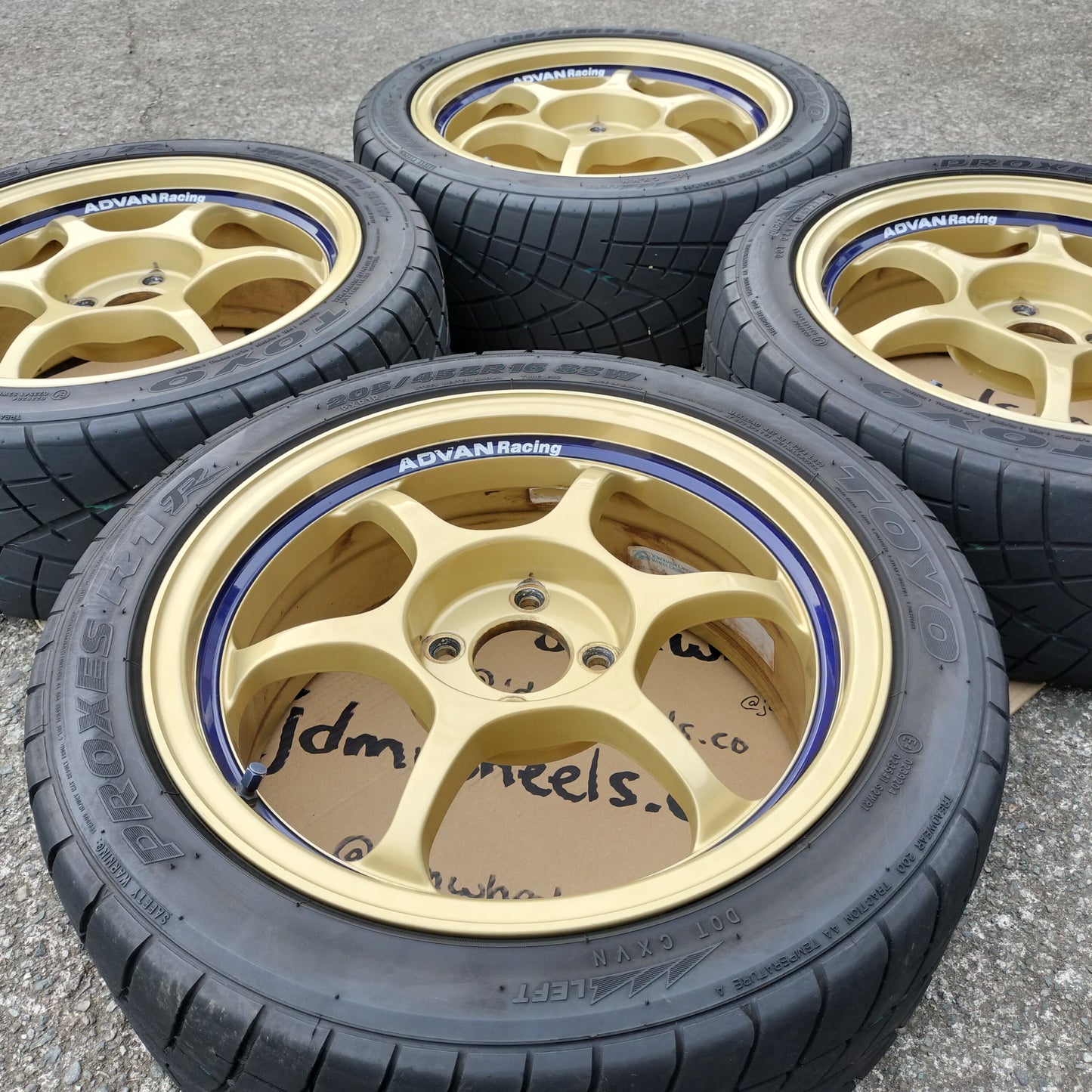 Advan Racing RG 16x7+31 4x100