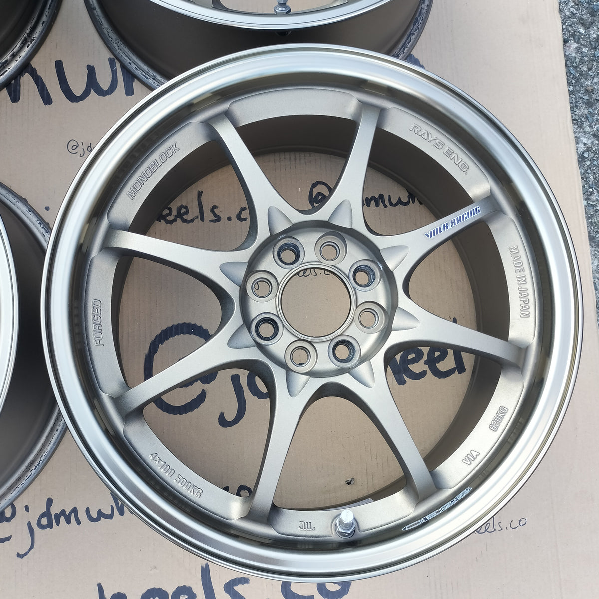 Rays Volk Racing CE28N 16x7+42 4x100