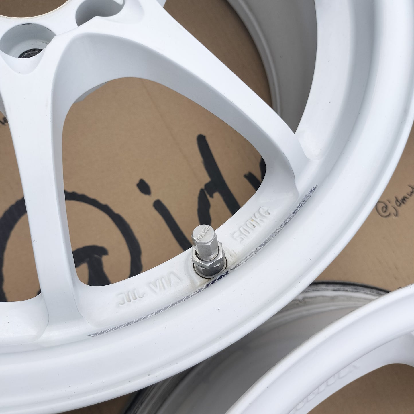 Volk Rays CE28N 15x7+43 4x100
