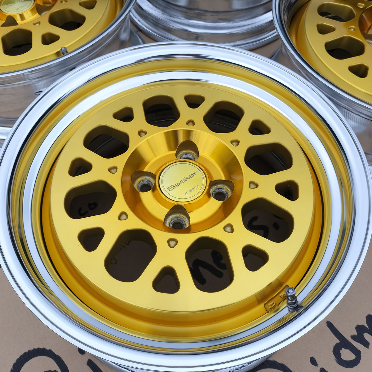 Work Seeker GX 16x7+27 4x100