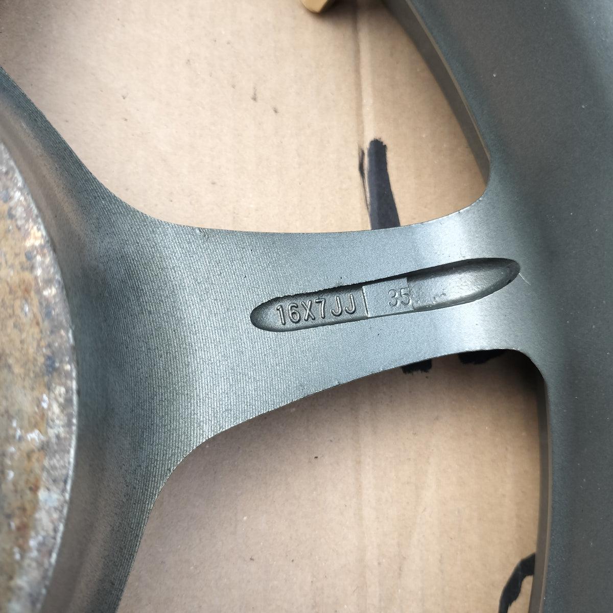 COMING SOON: Buddy Club P1 Racing 16x7+35 4x100