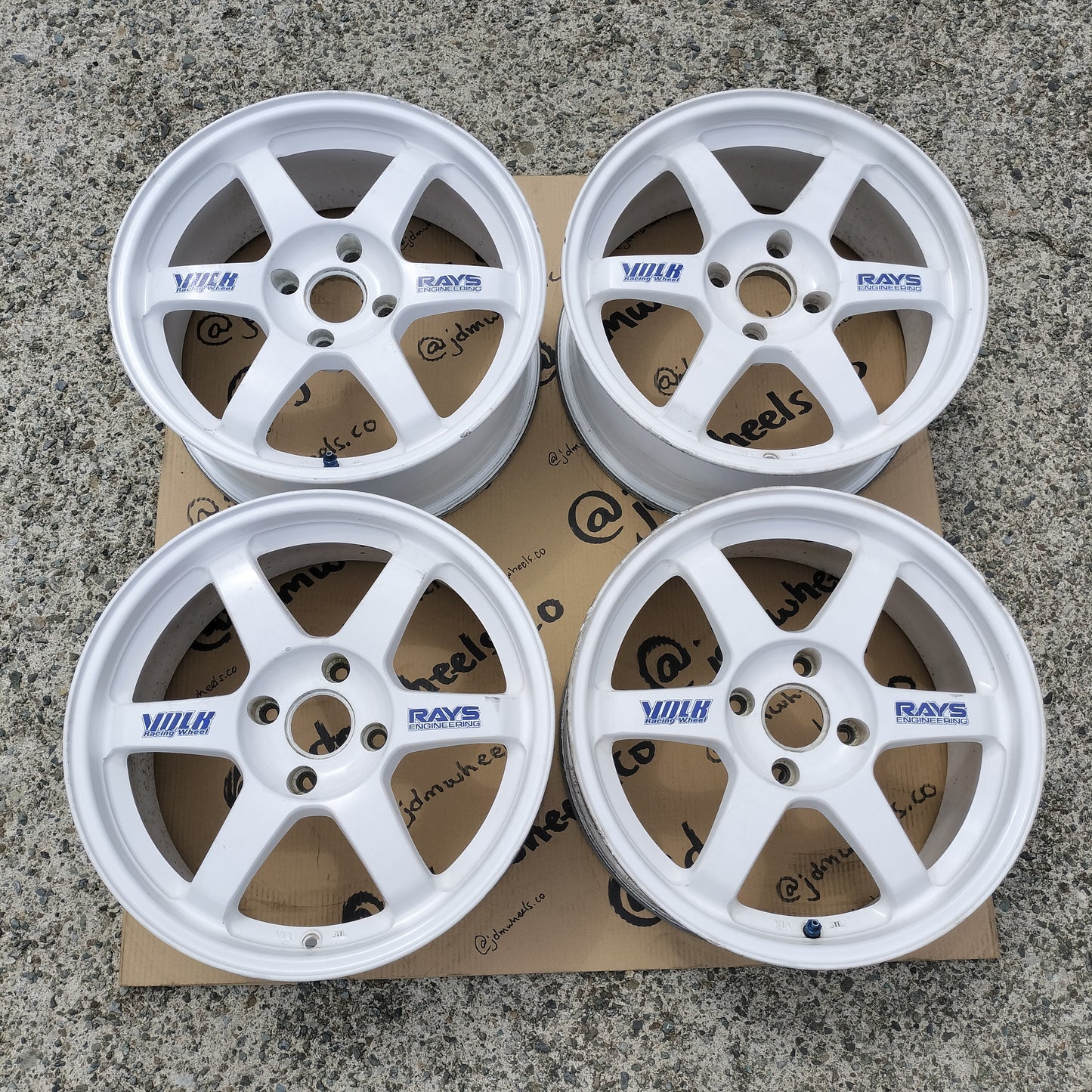 Rays Volk Racing TE37 17x7.5+30 4x114.3