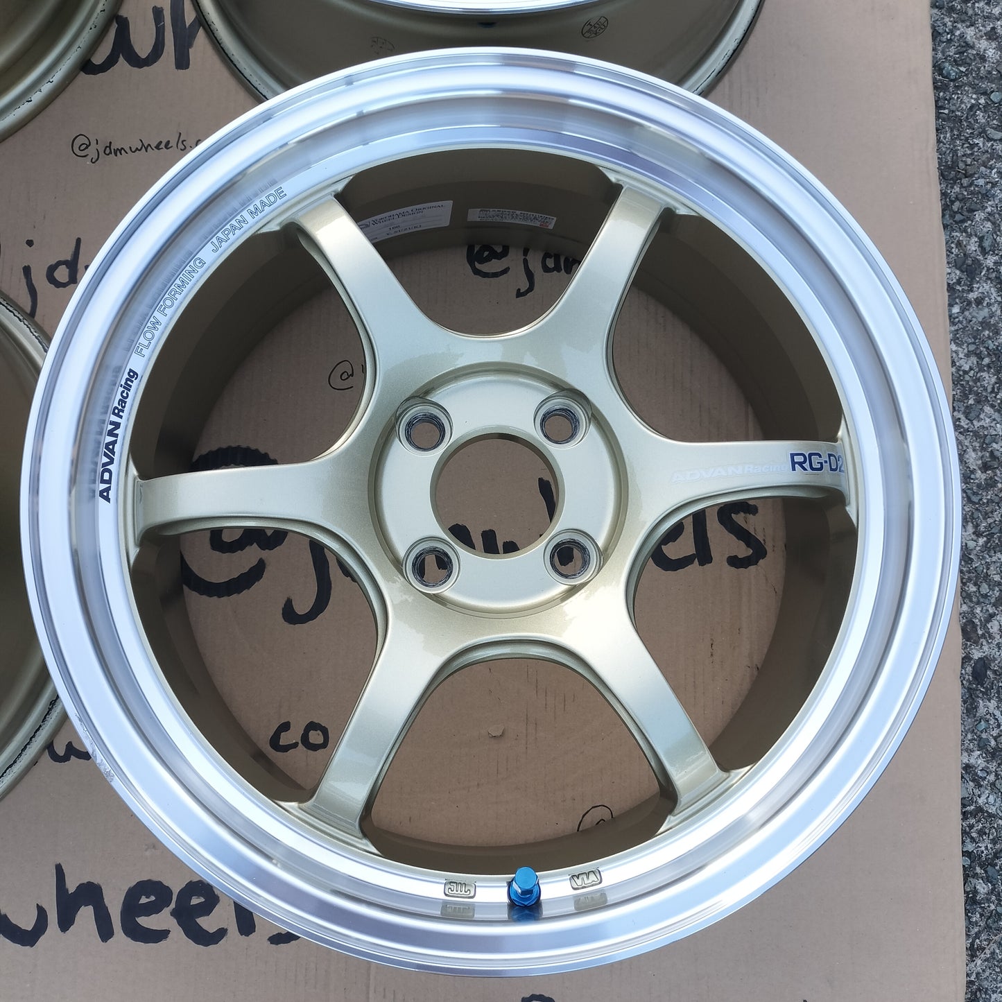 Advan Racing RG-D2 16x7+42 4x100
