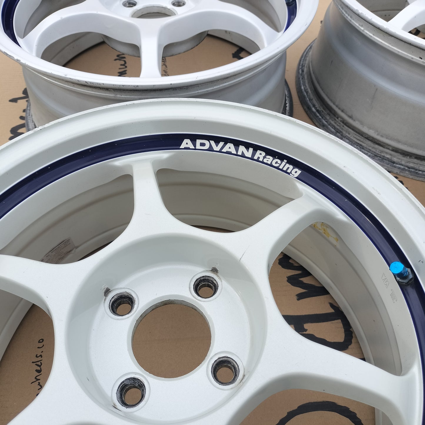 Advan RG 16x7+31 4x100