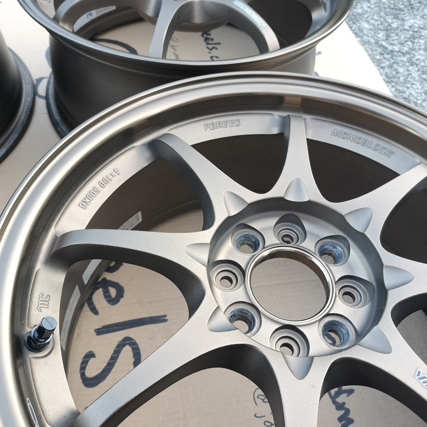 Rays Volk Racing CE28N 16x7+42 4x100