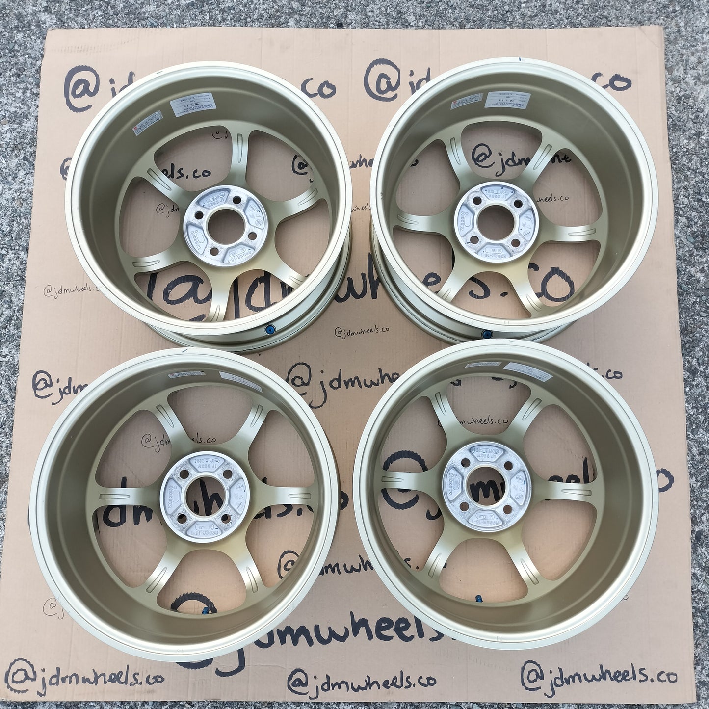 Advan Racing RG-D2 16x7+42 4x100