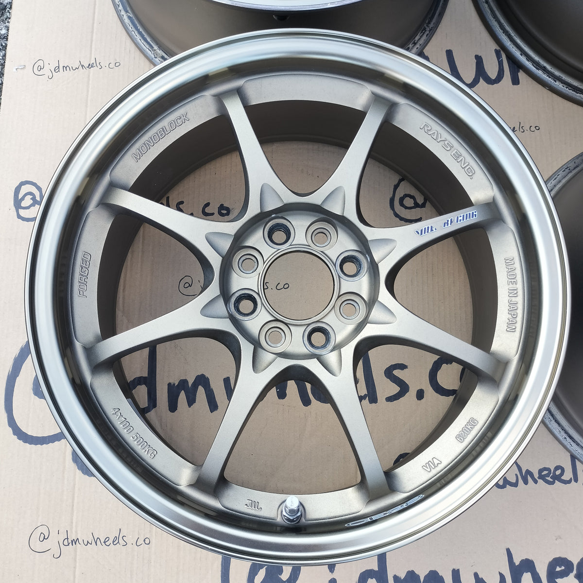 Rays Volk Racing CE28N 16x7+42 4x100