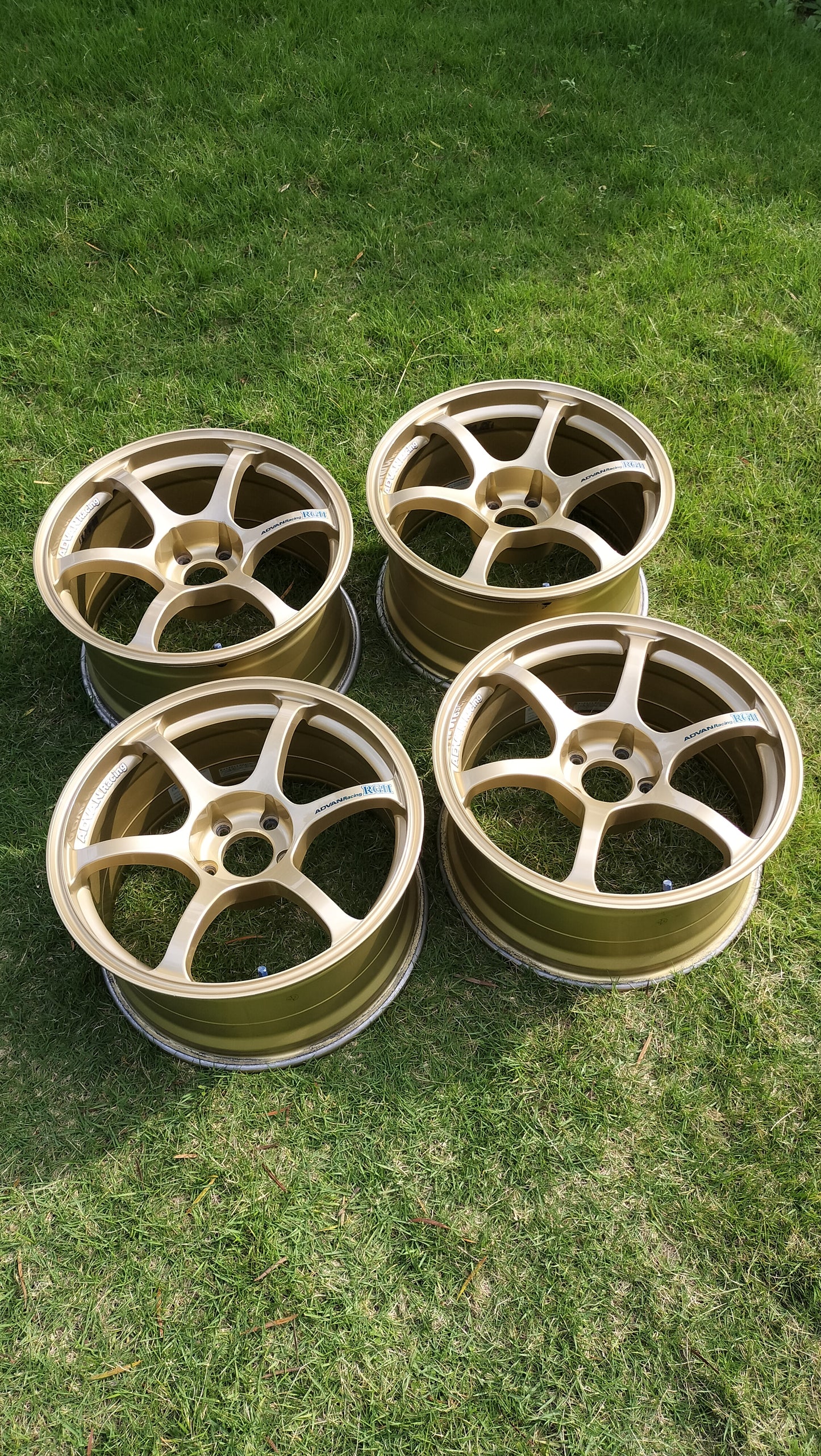 Advan Racing RGII 18x9+22 & 18x10+25 5x114.3