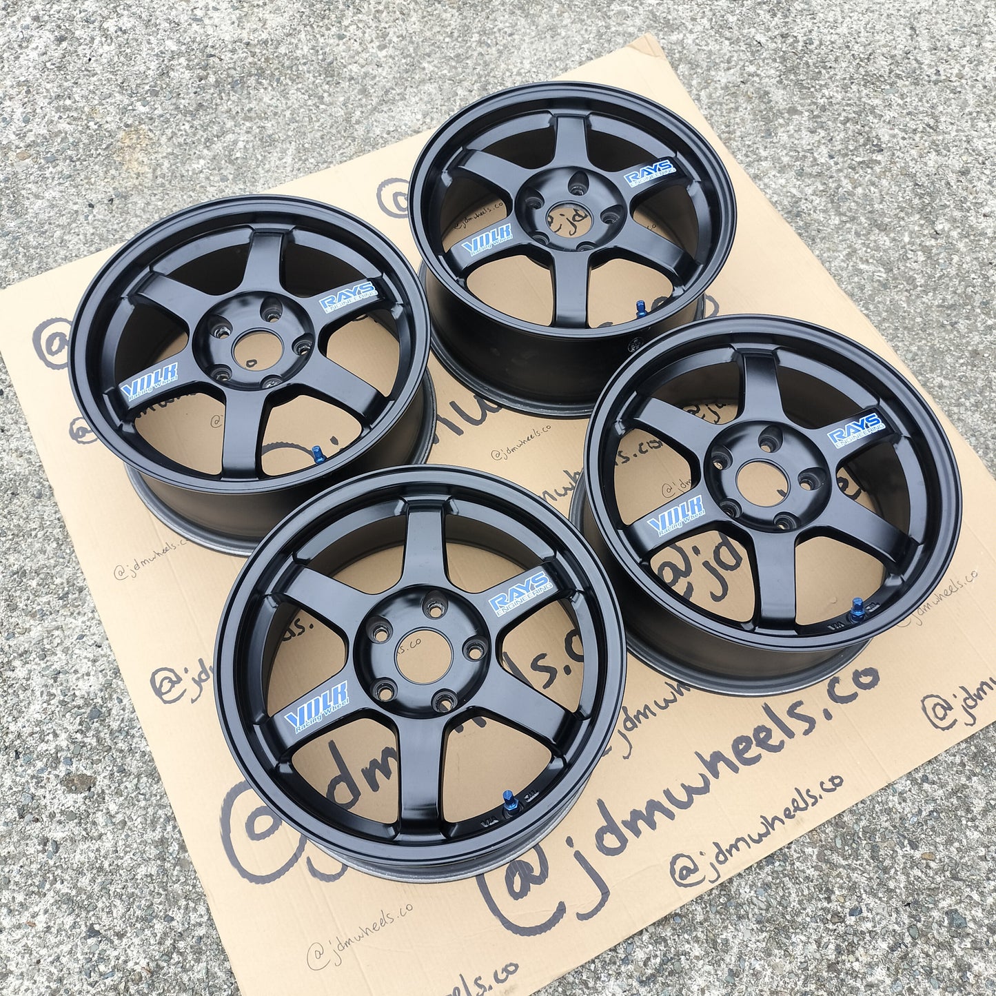 Rays Volk TE37 16x7+42 5x114.3
