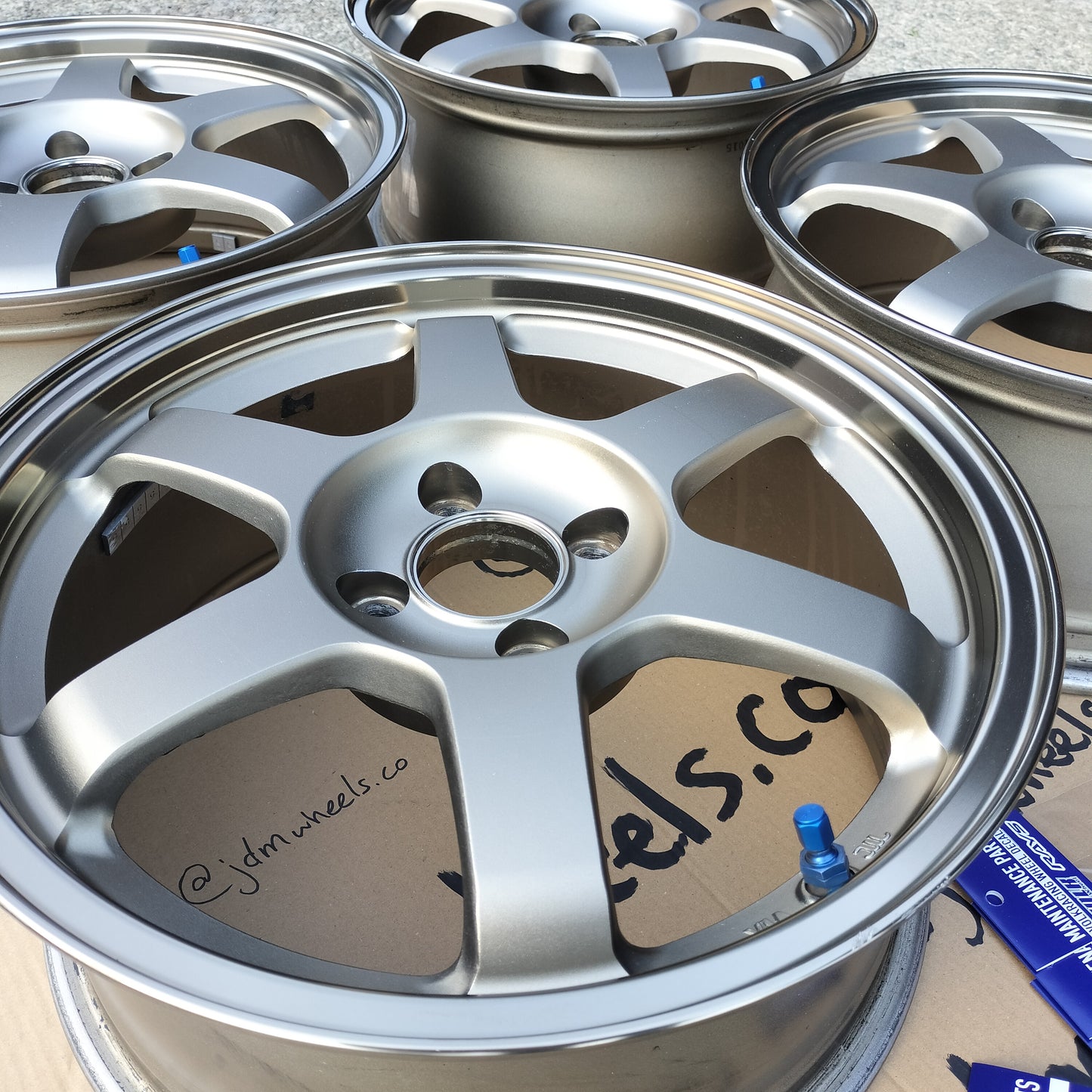 Rays Volk TE37 16x7+33 4x100